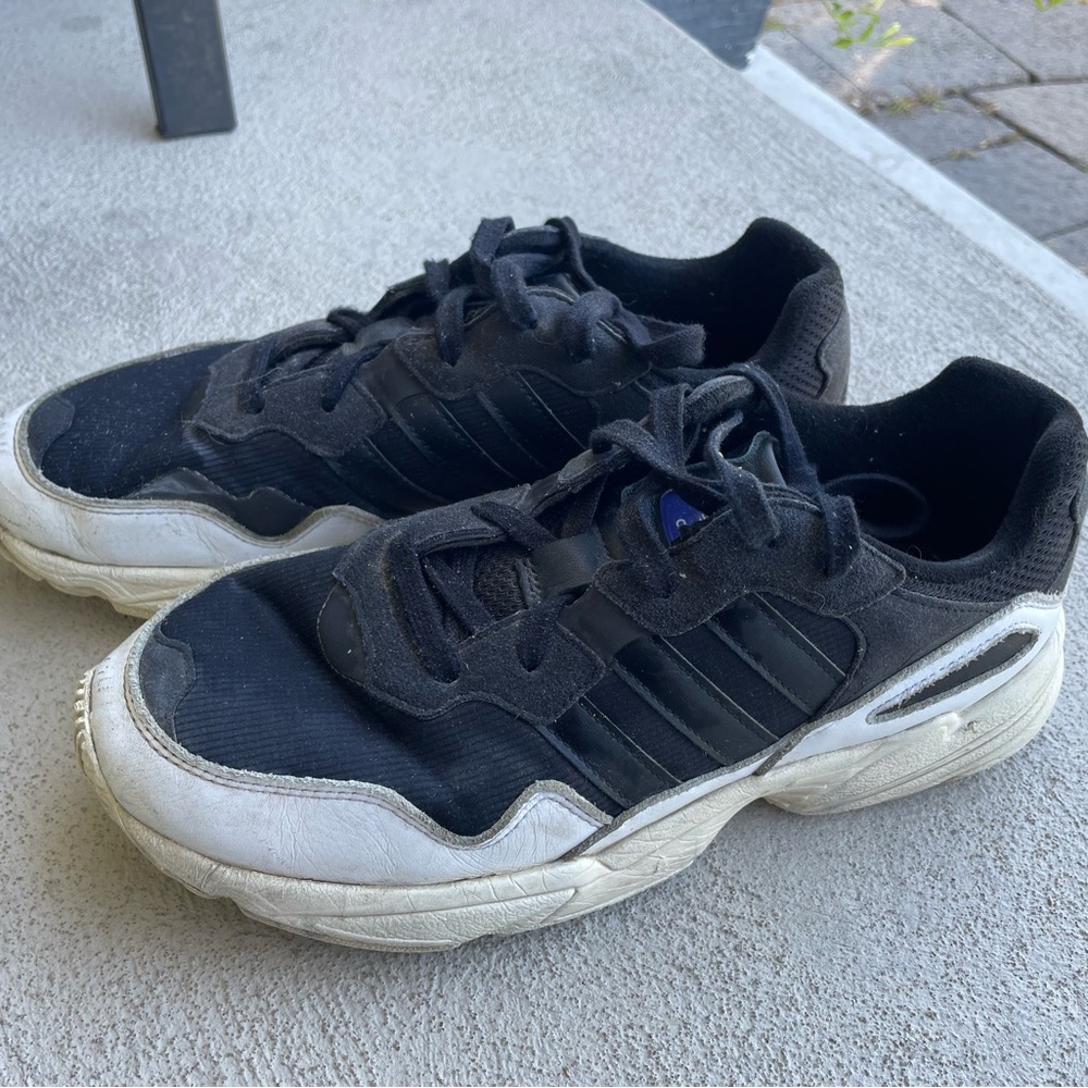 Adidas Men's Black and White Sneakers